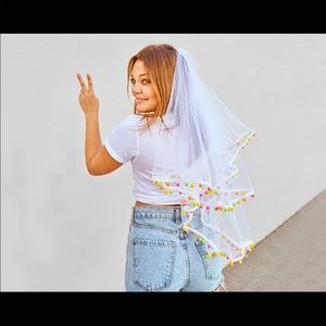 Pom Pom Wedding Veil